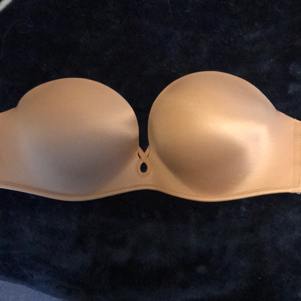 Nude strapless push up bra